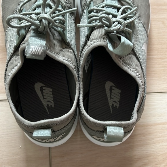 EUC Nike Juvenate in Dark Stucco - Picture 5 of 6